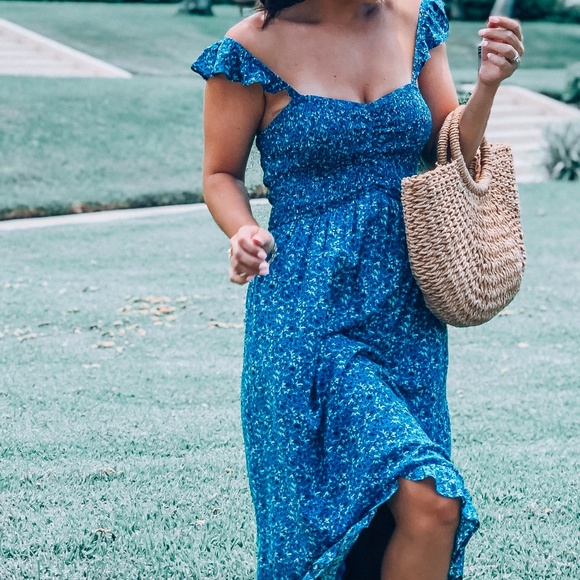 High low dress - Picture 3 of 3